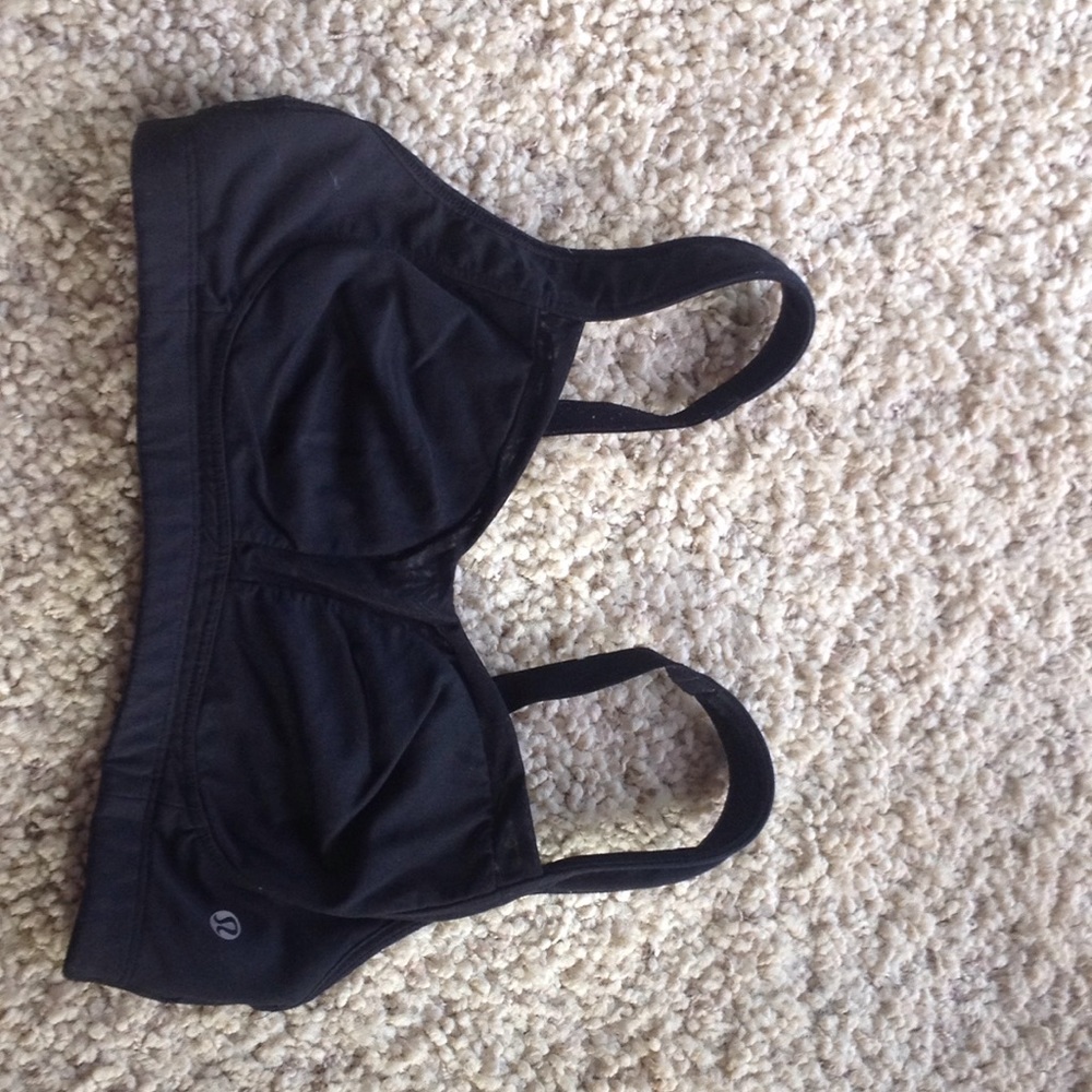 Lululemon black bra